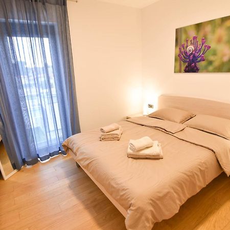 Luxury Apartment Faro With Sea View And Swimming Pool Premantura Exterior photo