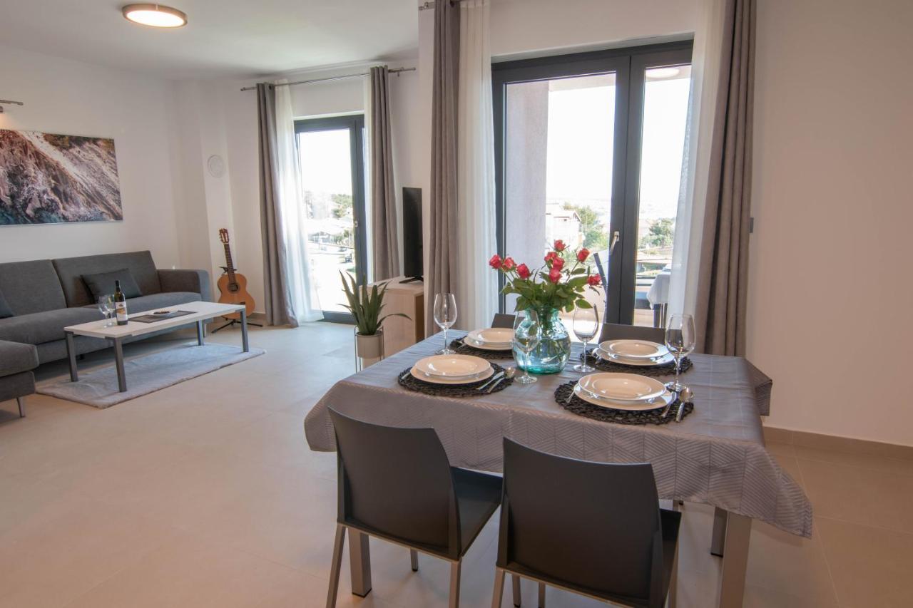 Luxury Apartment Faro With Sea View And Swimming Pool Premantura Exterior photo